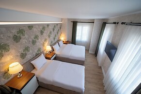 Mell City Suite Hotel
