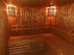 6D - 3 Bedroom Downtown Apartment With Shared Pool