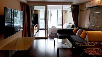 6D - 3 Bedroom Downtown Apartment With Shared Pool