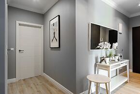 Lumina apartment with balcony Warsaw
