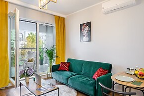 Lumina apartment with balcony Warsaw