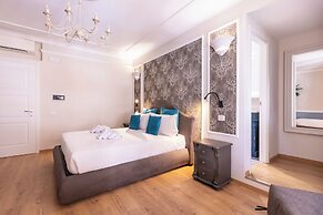 Trastevere Paper Suites