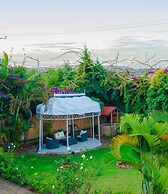 Room in Villa - Comfortable and Welcoming Suite With Terrace Overlooki