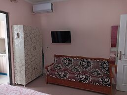 Nice red Apartment in Plazh