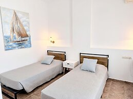 Linda's Villa In Unrivalled Position in Kournas - Amazing View!