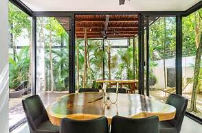 Supreme Jungle Holiday Home