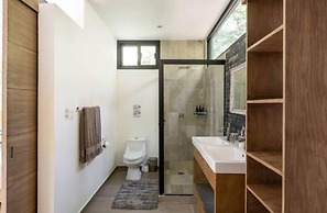 Supreme Jungle Holiday Home