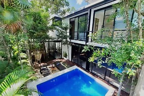 Supreme Jungle Holiday Home