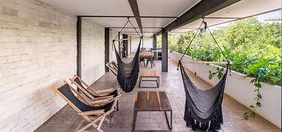 Supreme Jungle Holiday Home