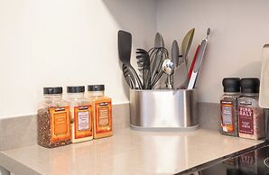 Sunny and Soothing Oceanfront Vistas