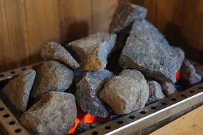 Luxurious Coastal Villa w Pool & Garden