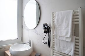 Nolana 28 Rooms in Naples