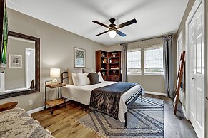 Amazing Haus With Fire Pit! - 2 Mins to Main St!