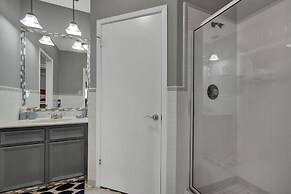 Canyon Lake Luxury Pool Games & Stunning Views