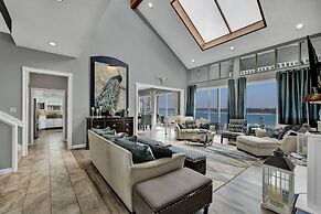 Canyon Lake Luxury Pool Games & Stunning Views