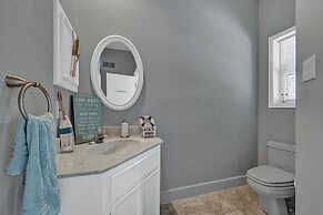 Canyon Lake Luxury Pool Games & Stunning Views