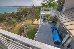 Canyon Lake Luxury Pool Games & Stunning Views