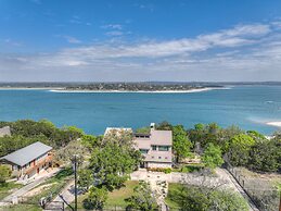 Canyon Lake Luxury Pool Games & Stunning Views