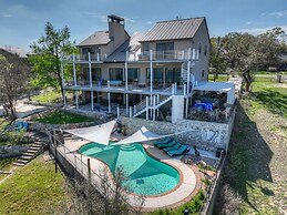 Canyon Lake Luxury Pool Games & Stunning Views