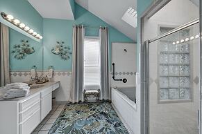 Canyon Lake Luxury Pool Games & Stunning Views