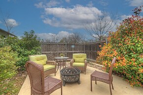 Charming Bungalow With Spa! Close to Main St!