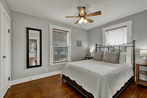 Charming Bungalow With Spa! Close to Main St!