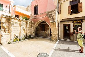 Venetian Rimondi Fountain Mansion - Built In 1626