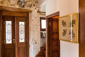 Venetian Rimondi Fountain Mansion - Built In 1626