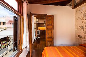 Venetian Rimondi Fountain Mansion - Built In 1626