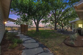 Cozy Casita! In Texas Famous 290 Winery Corridor!