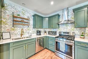 Just Peachy: Hot-tub, 8 Blocks to Main St