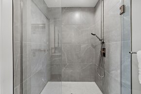 Level Chicago Fulton Market