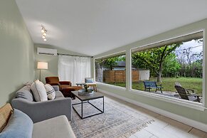 Stylish Remodel, Firepit, Pet Friendly