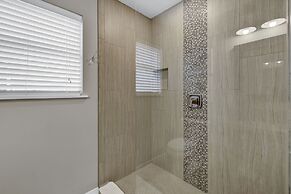 Stylish Remodel, Firepit, Pet Friendly