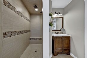 Stylish Remodel, Firepit, Pet Friendly