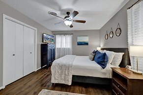 Stylish Remodel, Firepit, Pet Friendly