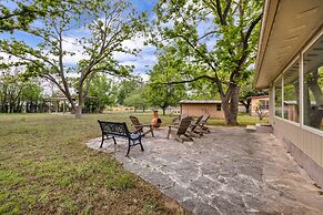 Stylish Remodel, Firepit, Pet Friendly