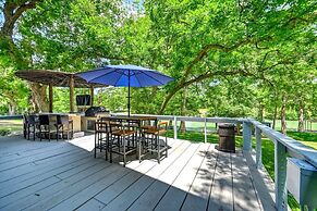 Luxury Riverfront Oasis With Boat Dock-grill-firepit!