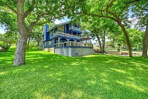 Luxury Riverfront Oasis With Boat Dock-grill-firepit!