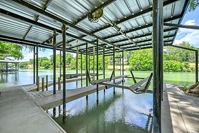Luxury Riverfront Oasis With Boat Dock-grill-firepit!