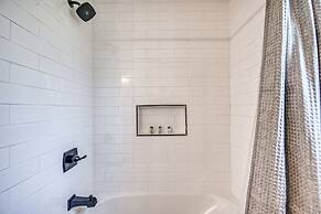 Wow! Exceptional House With Inviting Fire Pit!