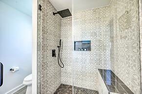 Wow! Exceptional House With Inviting Fire Pit!