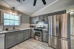 Wow! Exceptional House With Inviting Fire Pit!