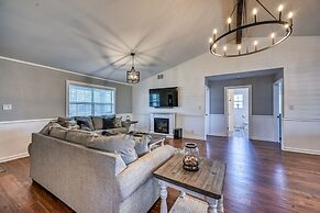 Wow! Exceptional House With Inviting Fire Pit!