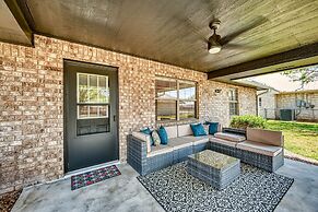 Wow! Exceptional House With Inviting Fire Pit!