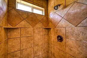 Luxury Home! - Pool - Fire Pit - Near Canyon Lake!