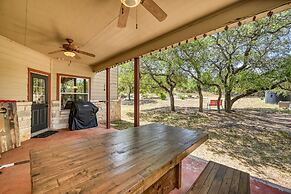 Luxury Home! - Pool - Fire Pit - Near Canyon Lake!