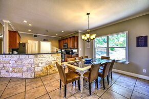 Luxury Home! - Pool - Fire Pit - Near Canyon Lake!