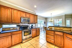 Luxury Home! - Pool - Fire Pit - Near Canyon Lake!