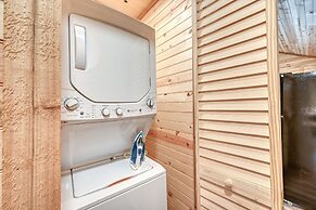 Rustic Cabin With Firepit and Grill - 10 Mins to Main St